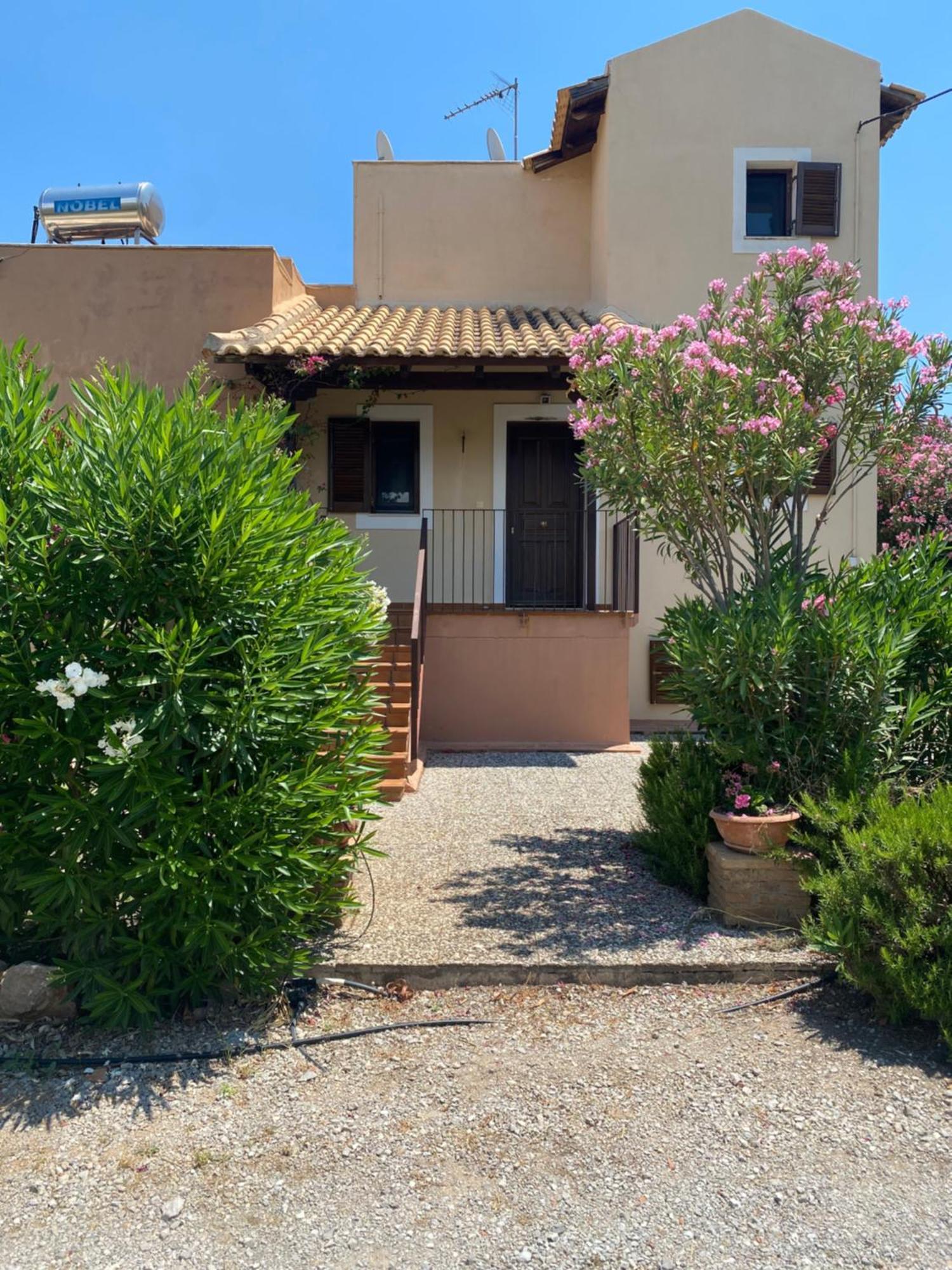 Georges Villa Galaxidi, Family, Pool And Garden Exterior photo
